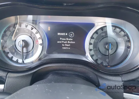 2019 Chrysler 300 300S z USA, uszkodzony, nr VIN 2C3CCABG8KH515237